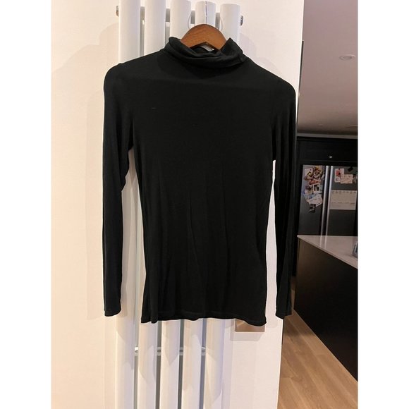 Black turtle neck - Picture 1 of 4